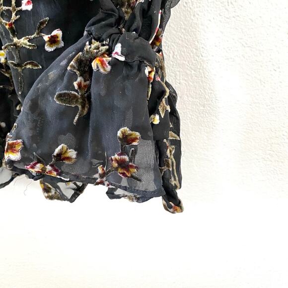 Love Sam INTERMIX Cold Shoulder Floral Top Size Small - Picture 10 of 11